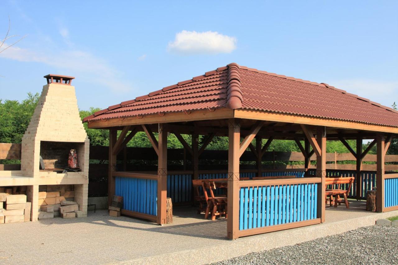 Camere De Inchiriat Băltenii de Sus Eksteriør billede