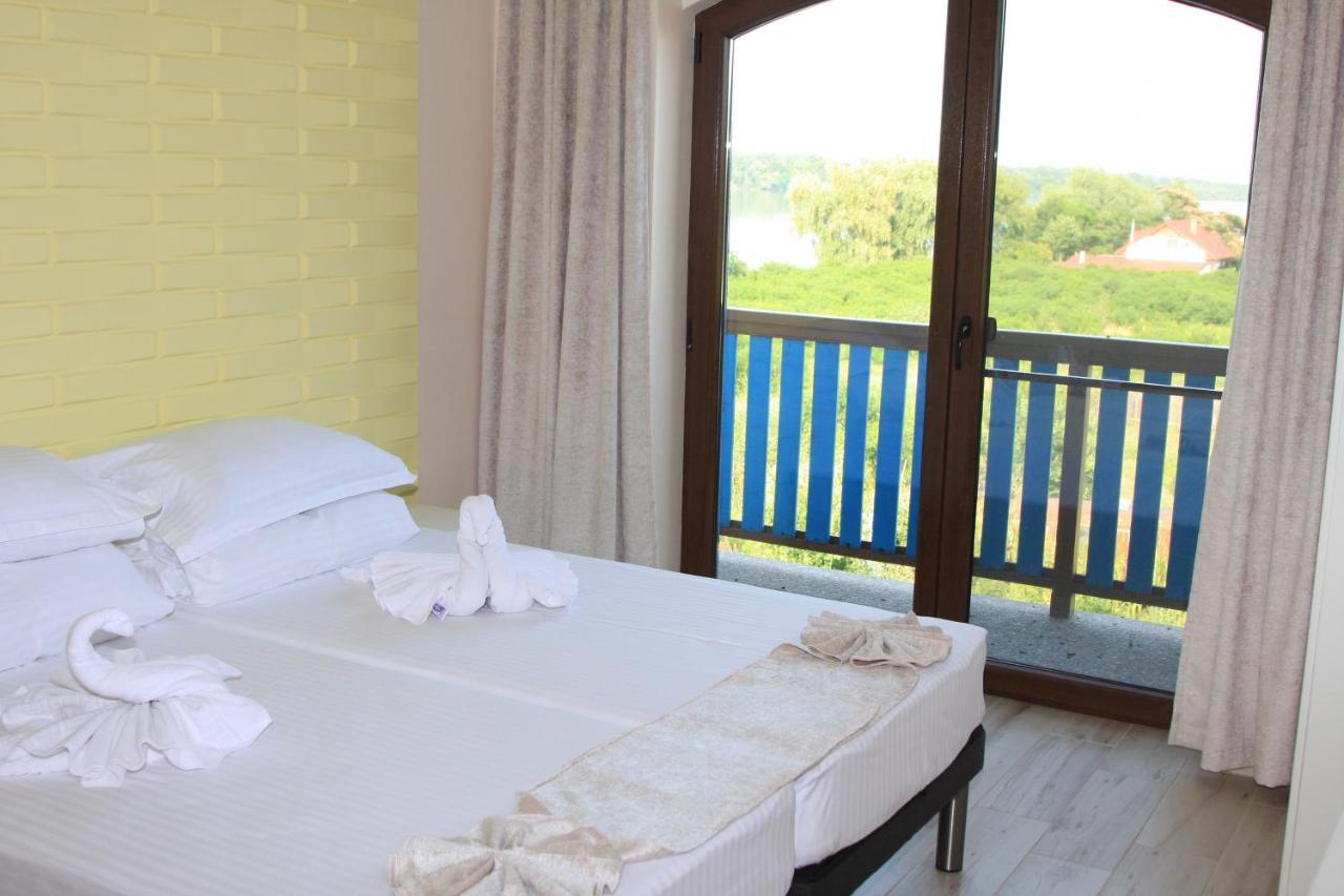 Camere De Inchiriat Băltenii de Sus Eksteriør billede