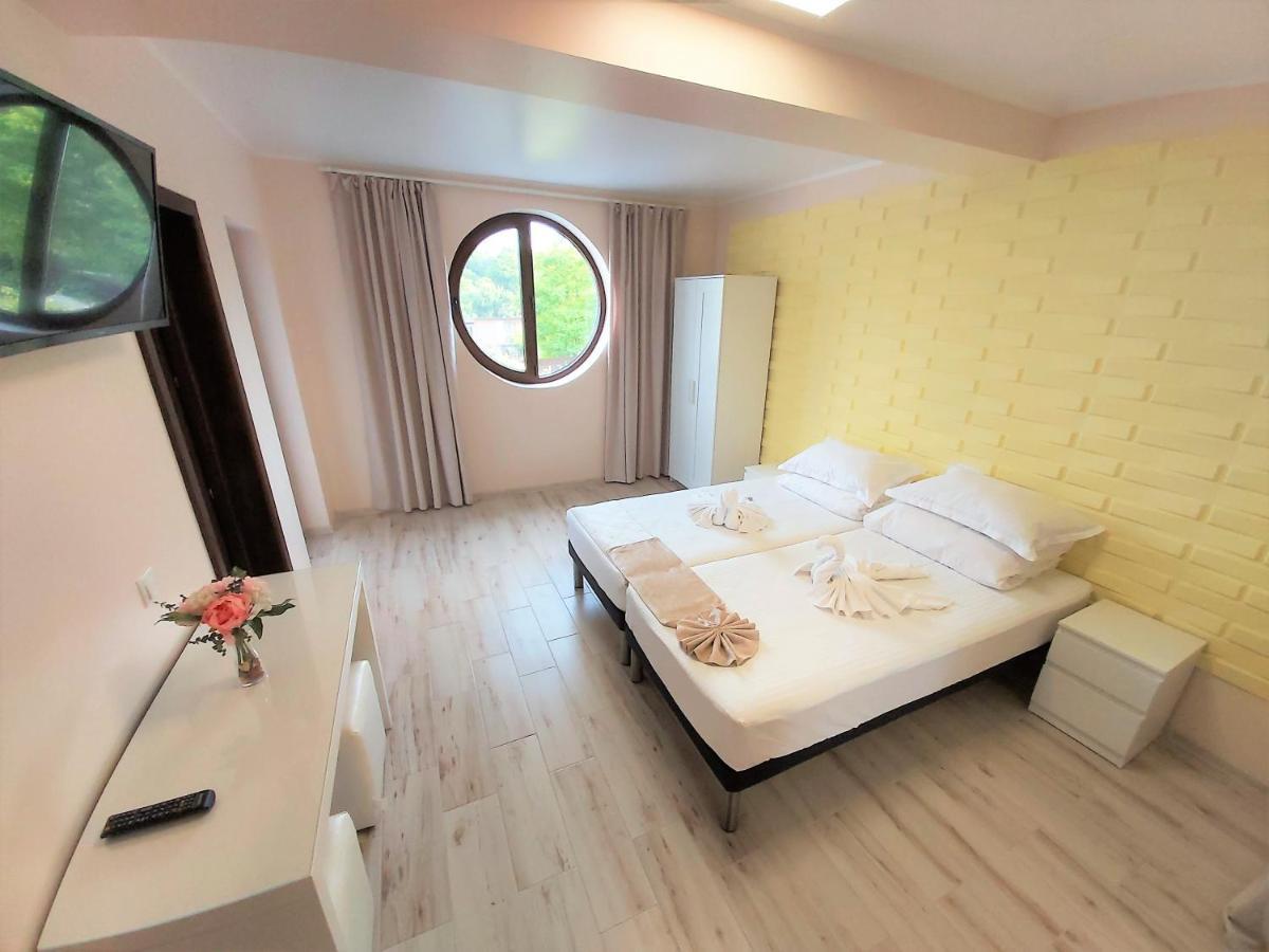 Camere De Inchiriat Băltenii de Sus Eksteriør billede